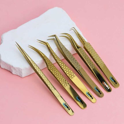 The Ideal Classic Lash Tweezers